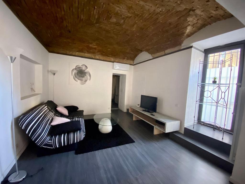 Jolie Appartement T2 Nîmes Zewnętrze zdjęcie