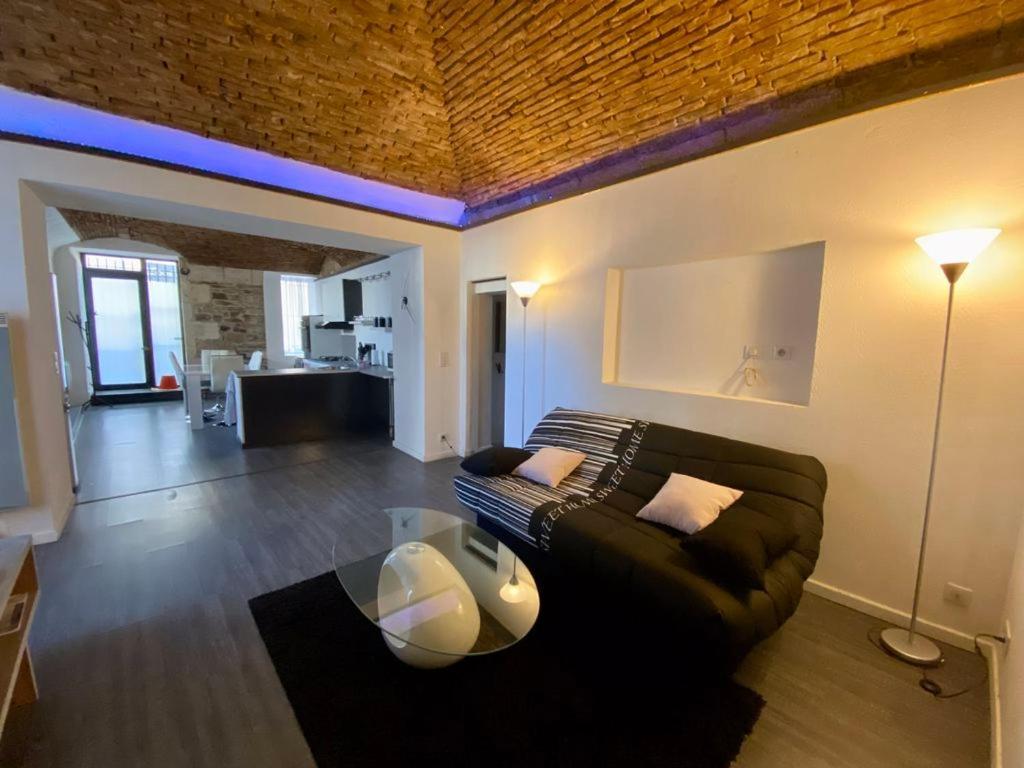 Jolie Appartement T2 Nîmes Zewnętrze zdjęcie